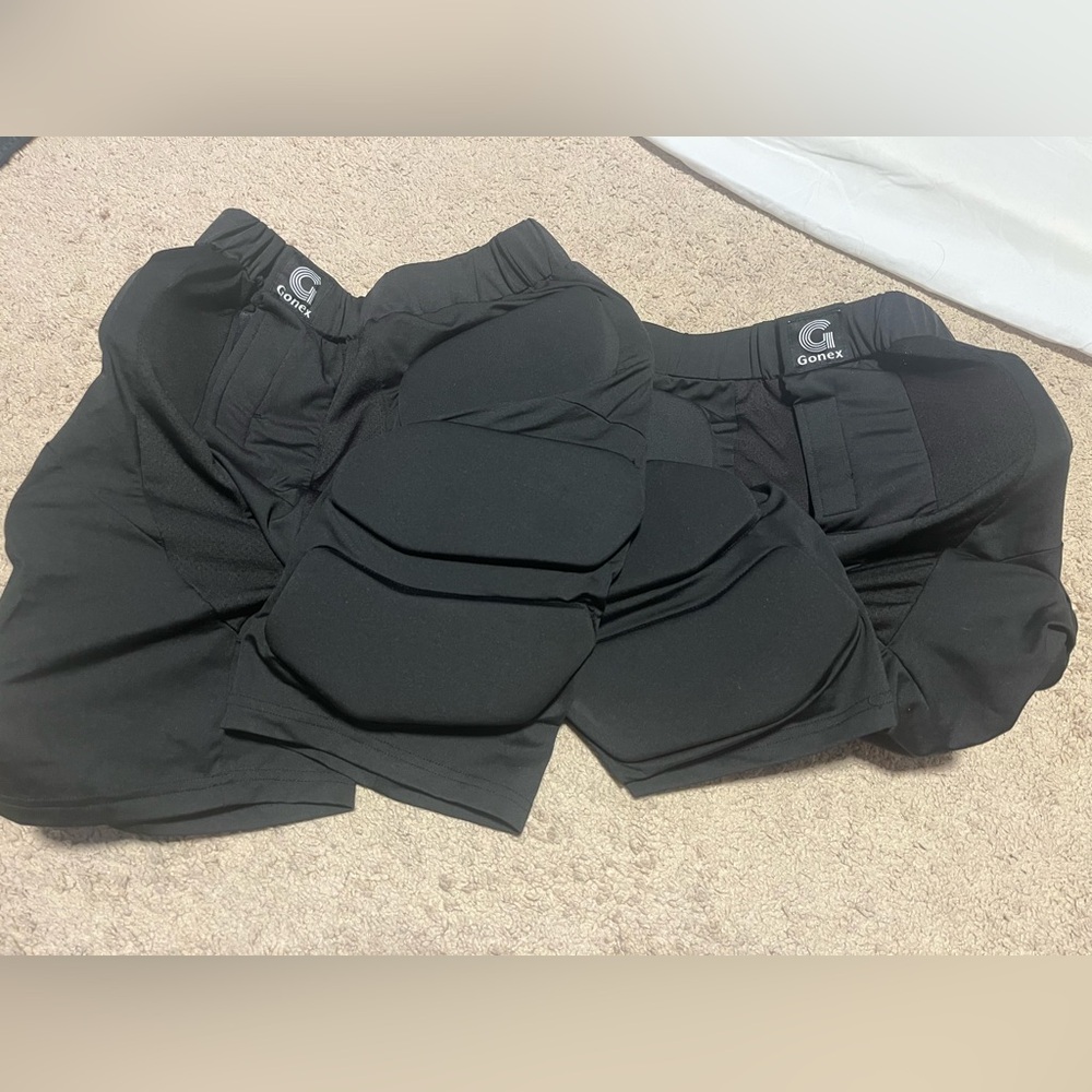 Protective Padded Shorts for Snowboarding